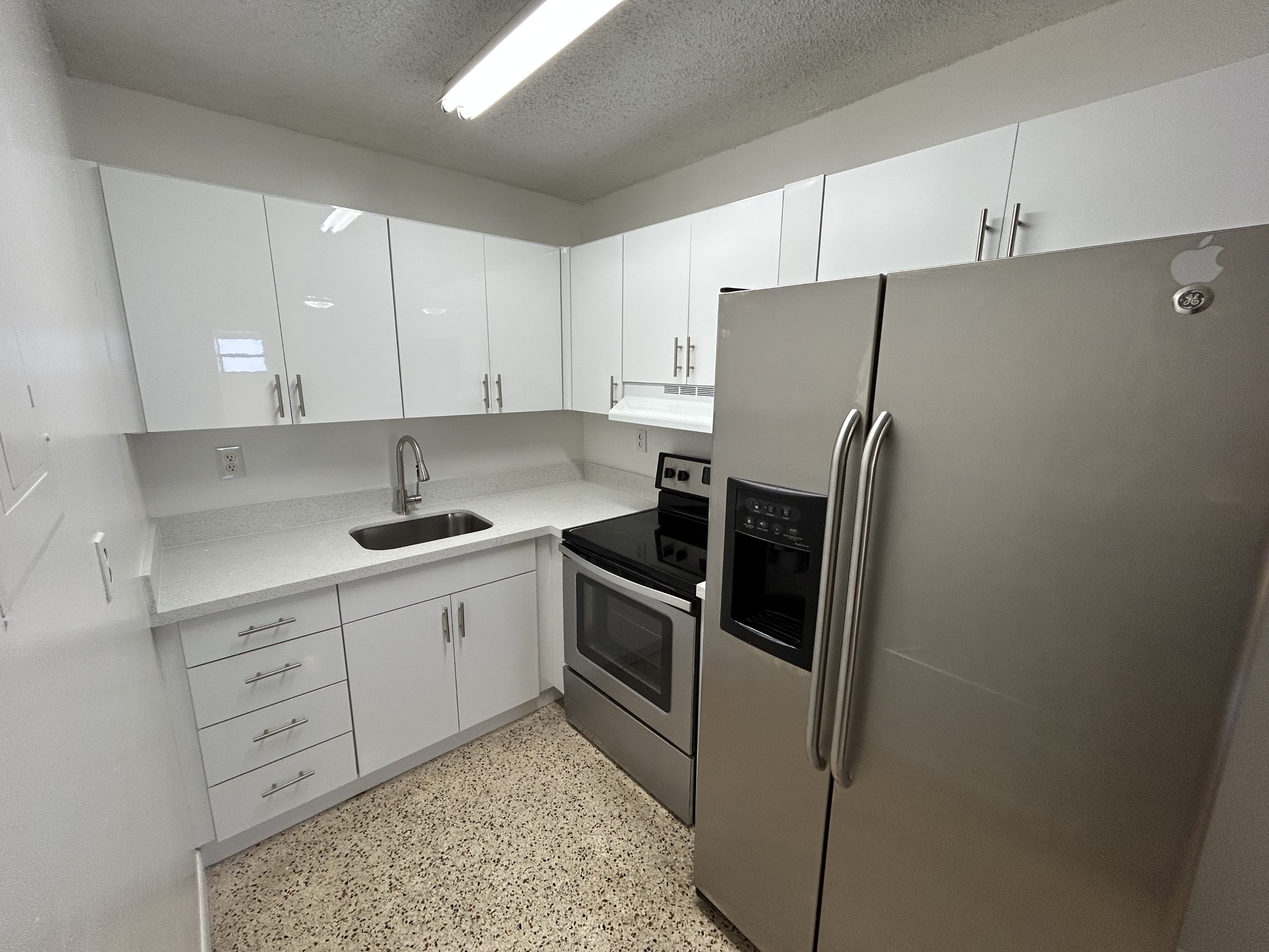 142 SW 18th Ave Unit 20
