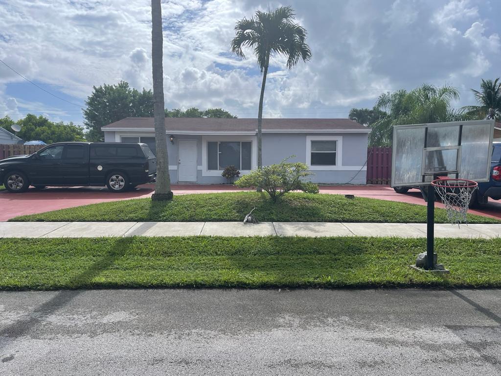 1730 SW 64th Terrace