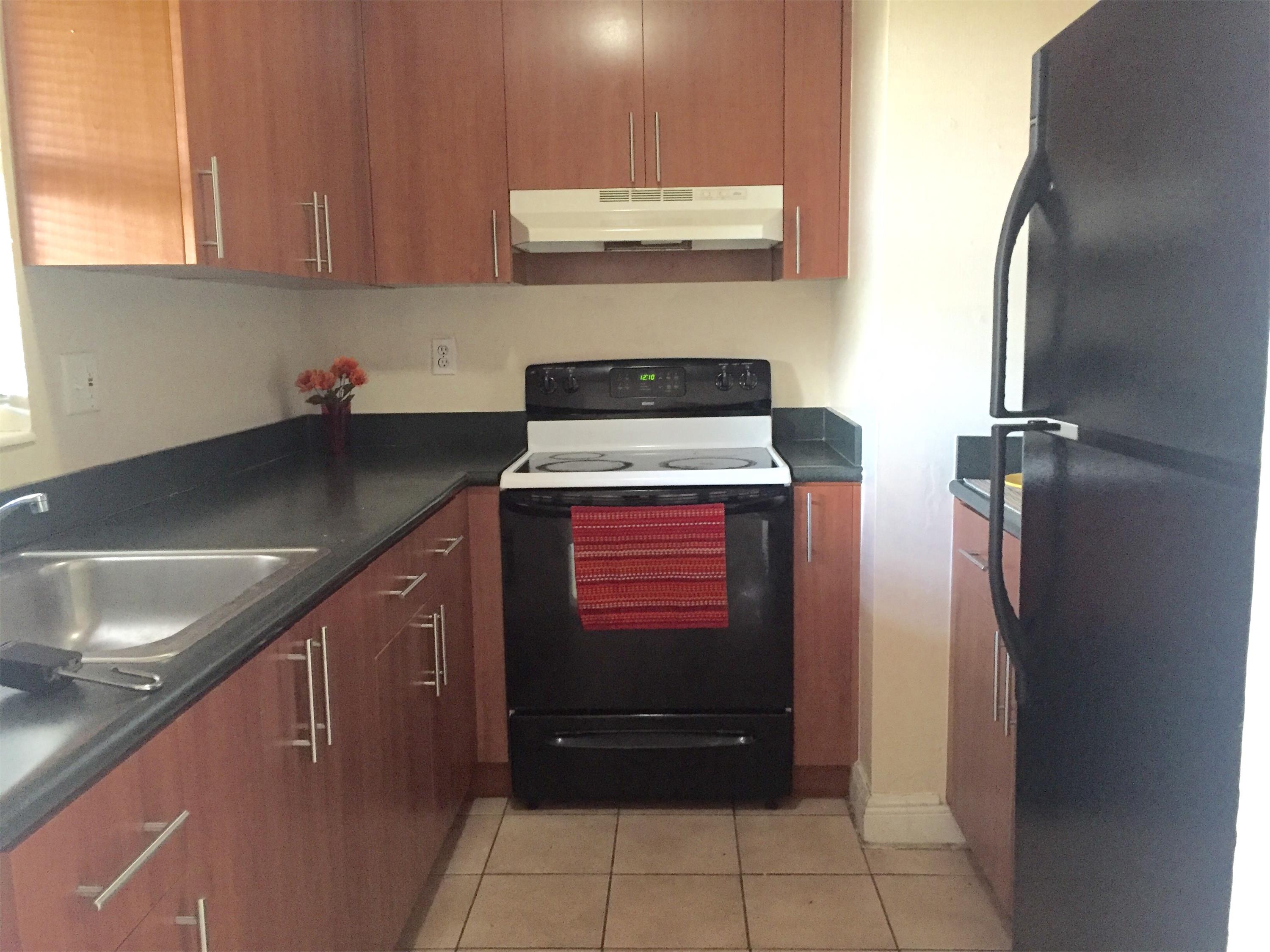 4061 N Dixie Highway #28
