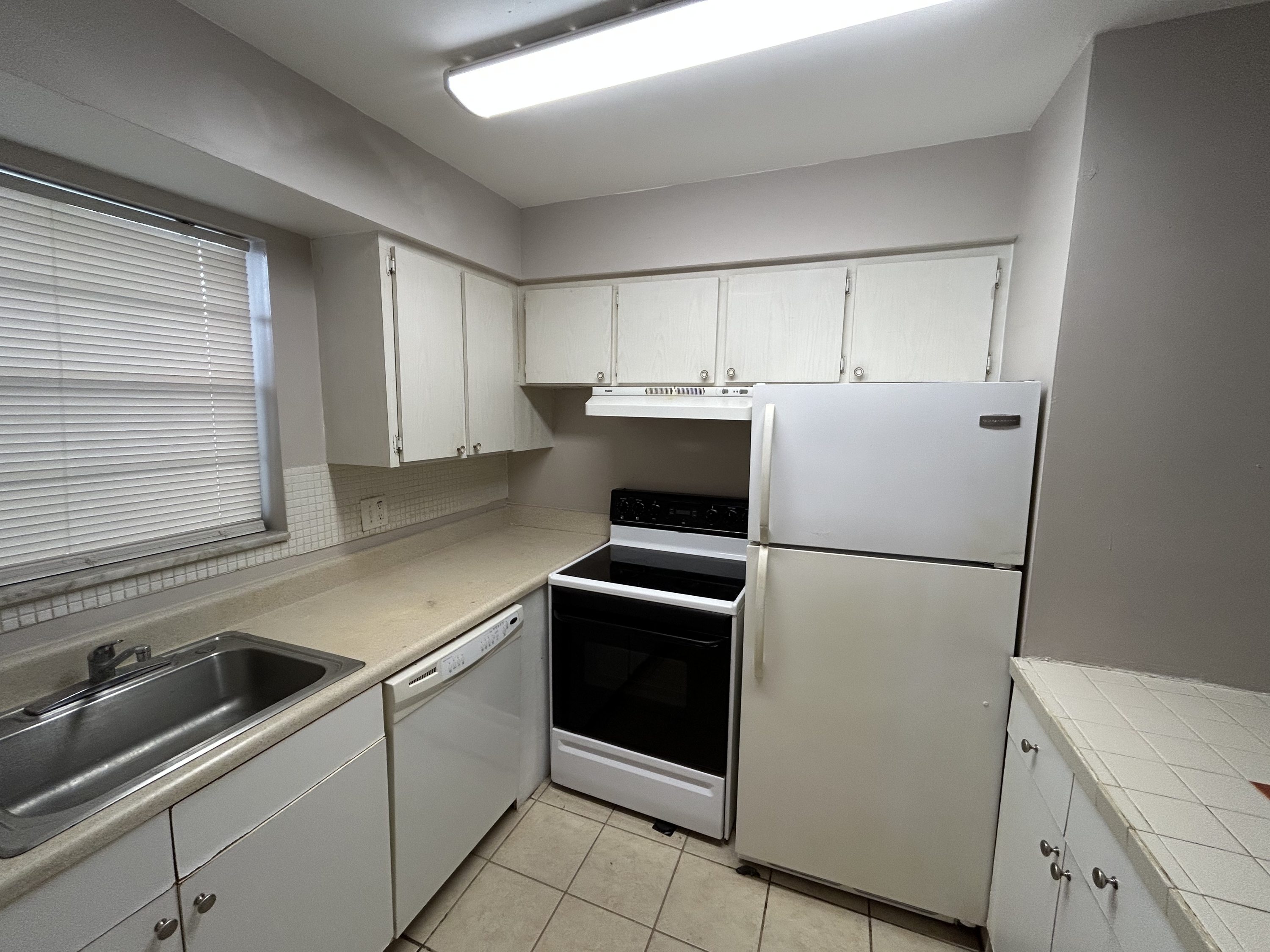 6505 Winfield Blvd B18 - 1