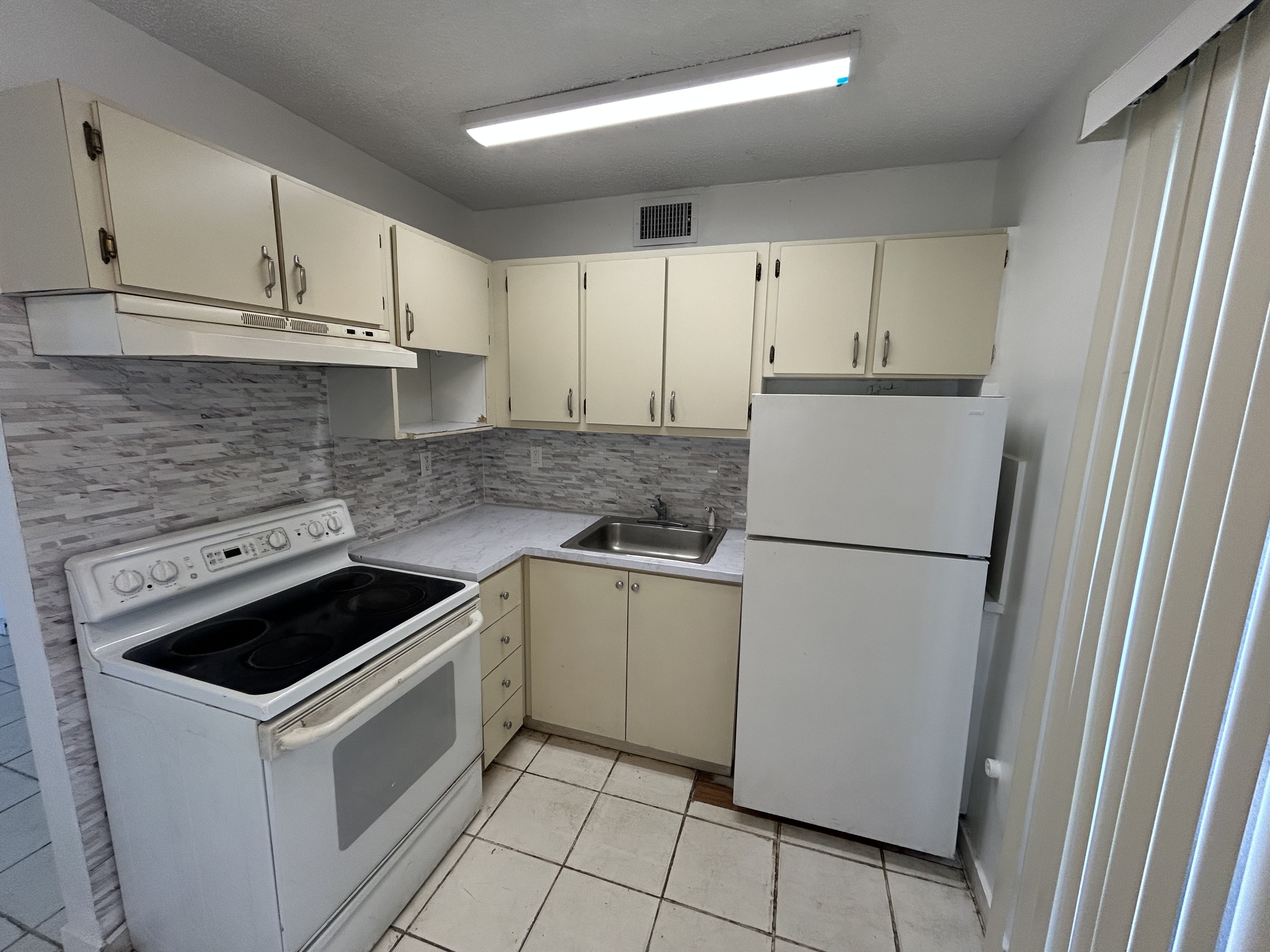 1126 SW 3rd Street #3