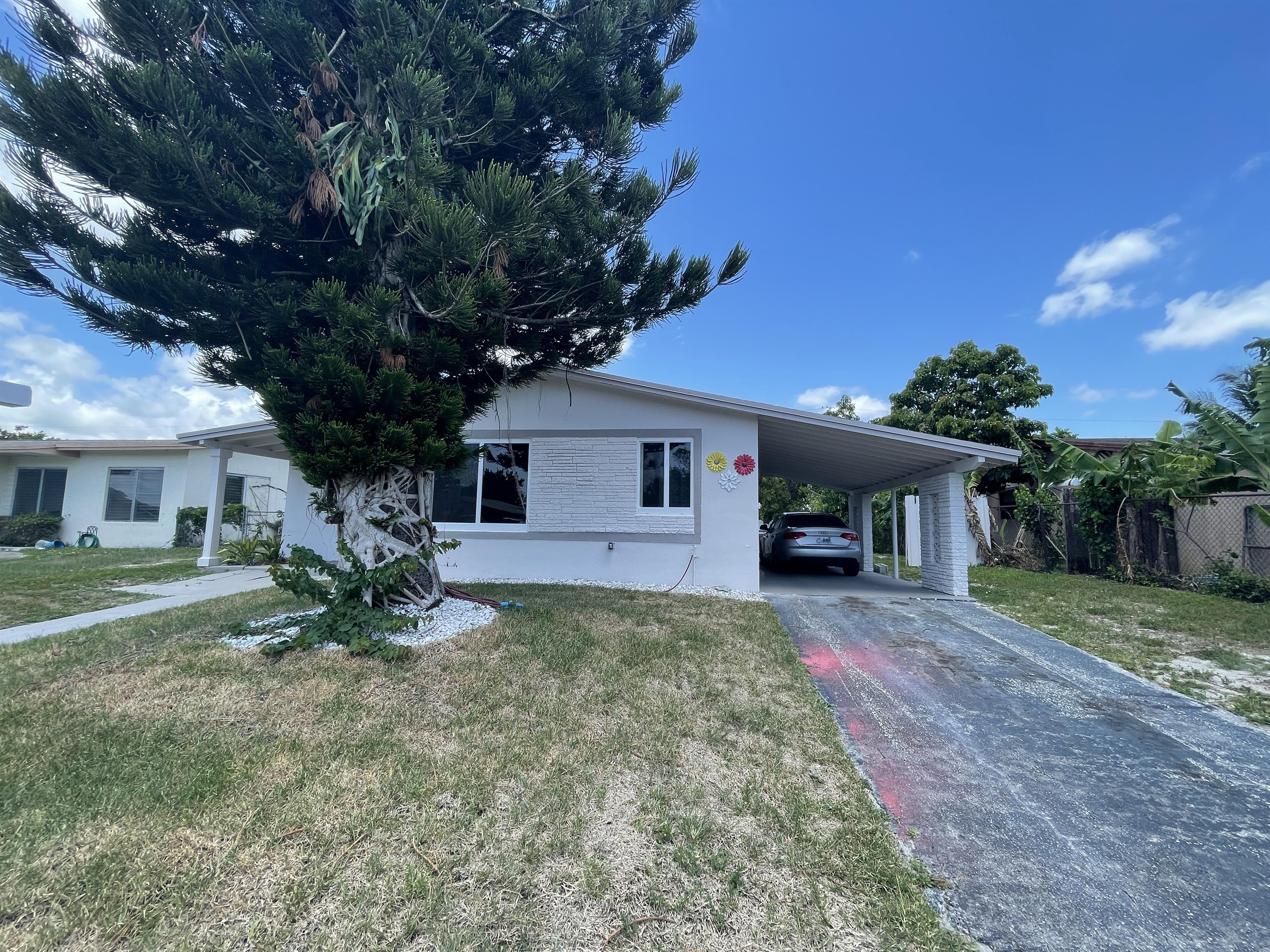631 Southwest 28th Terrace