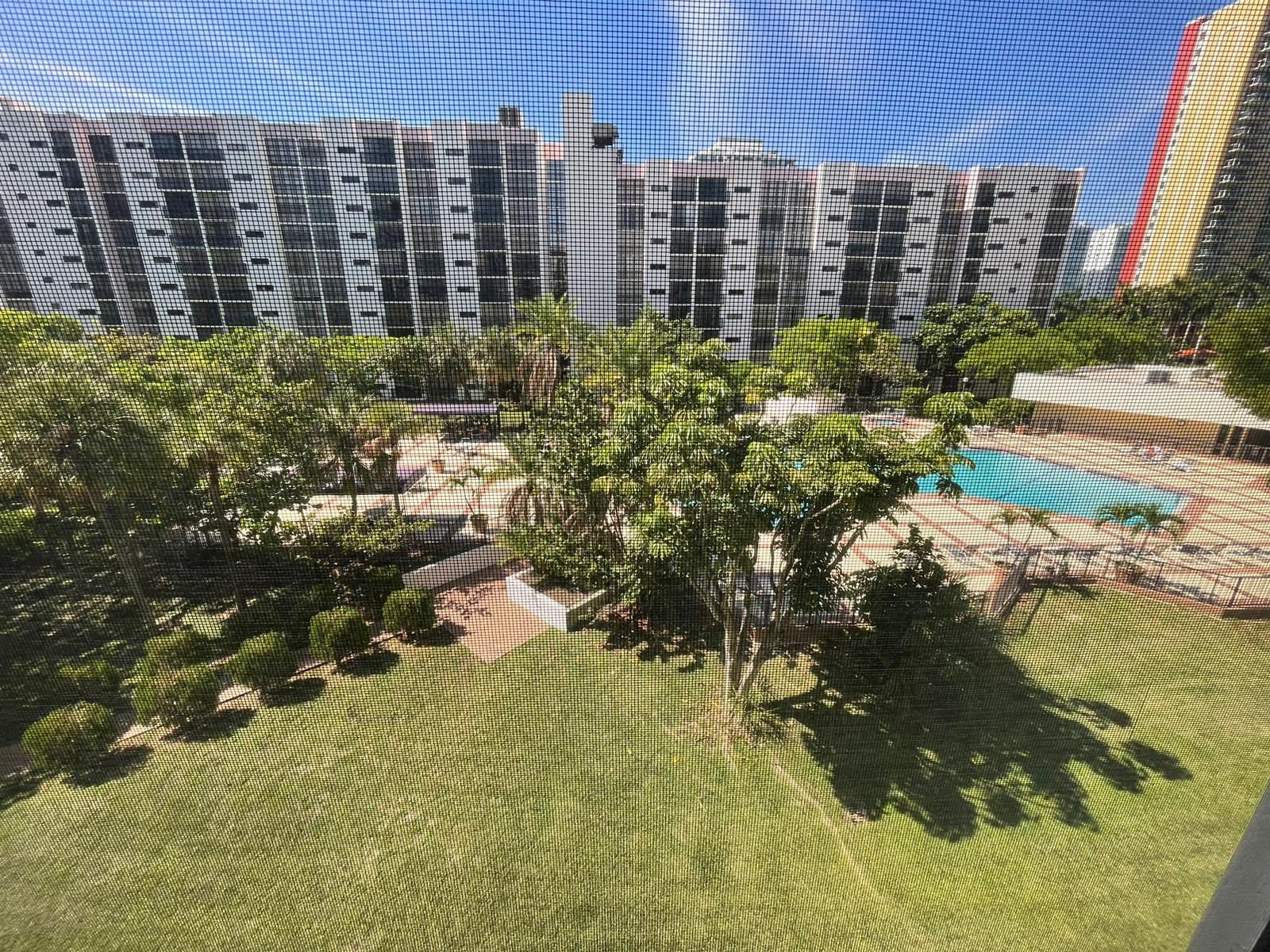 17011 North Bay Road #412