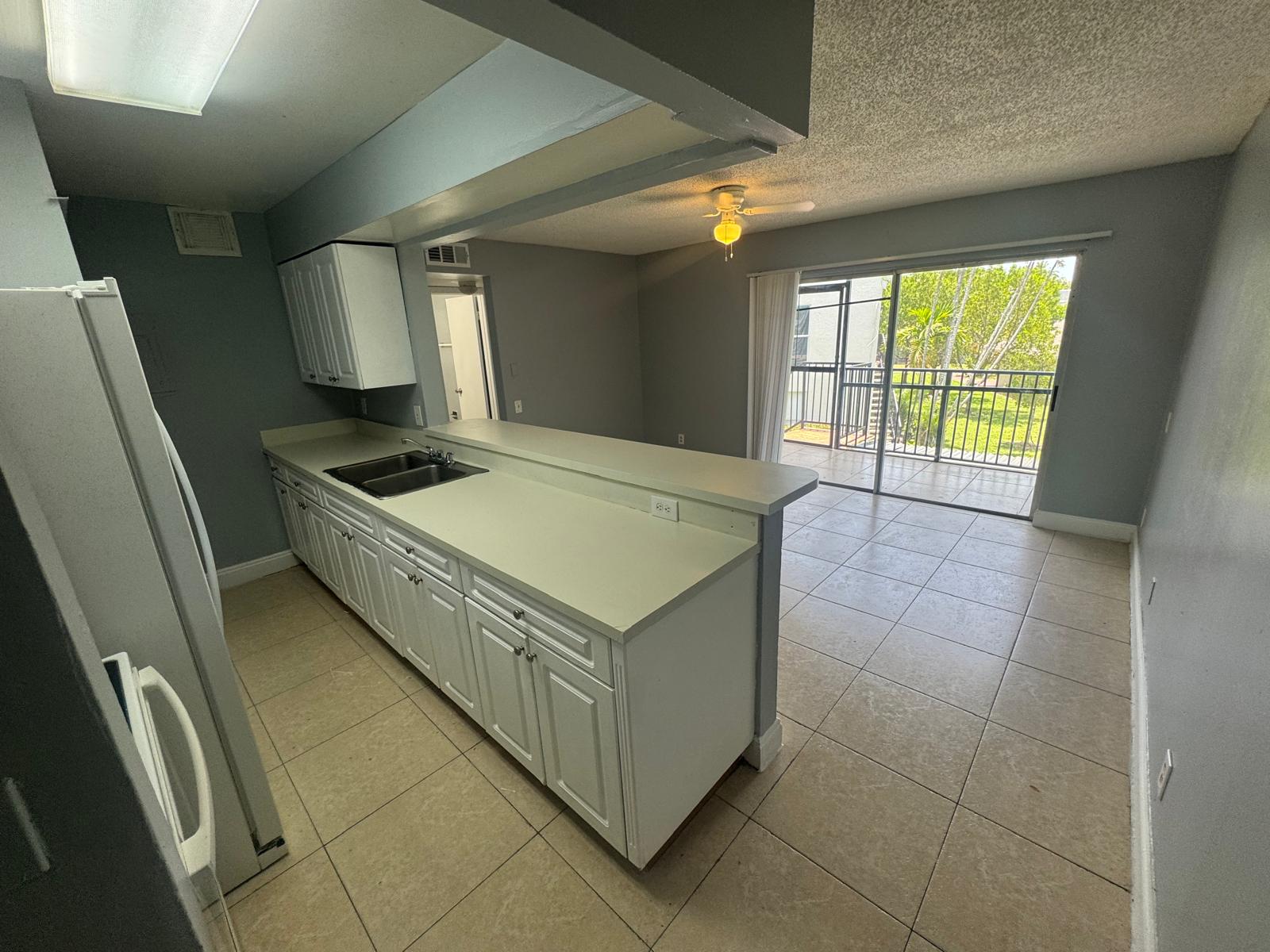 4519 Treehouse Ln  #6H