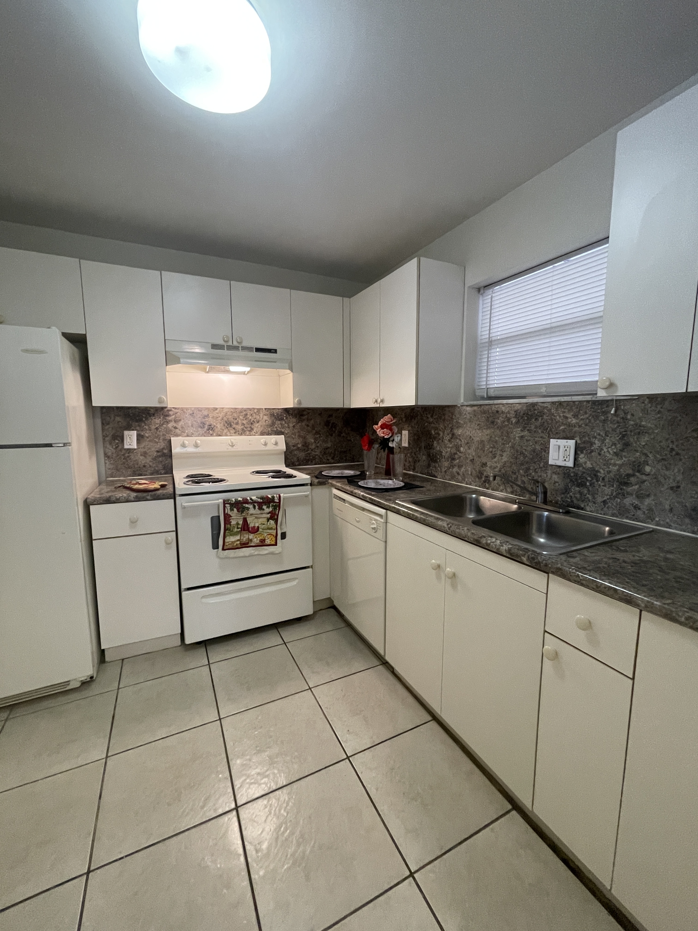 4255 North University Drive #309 - 1