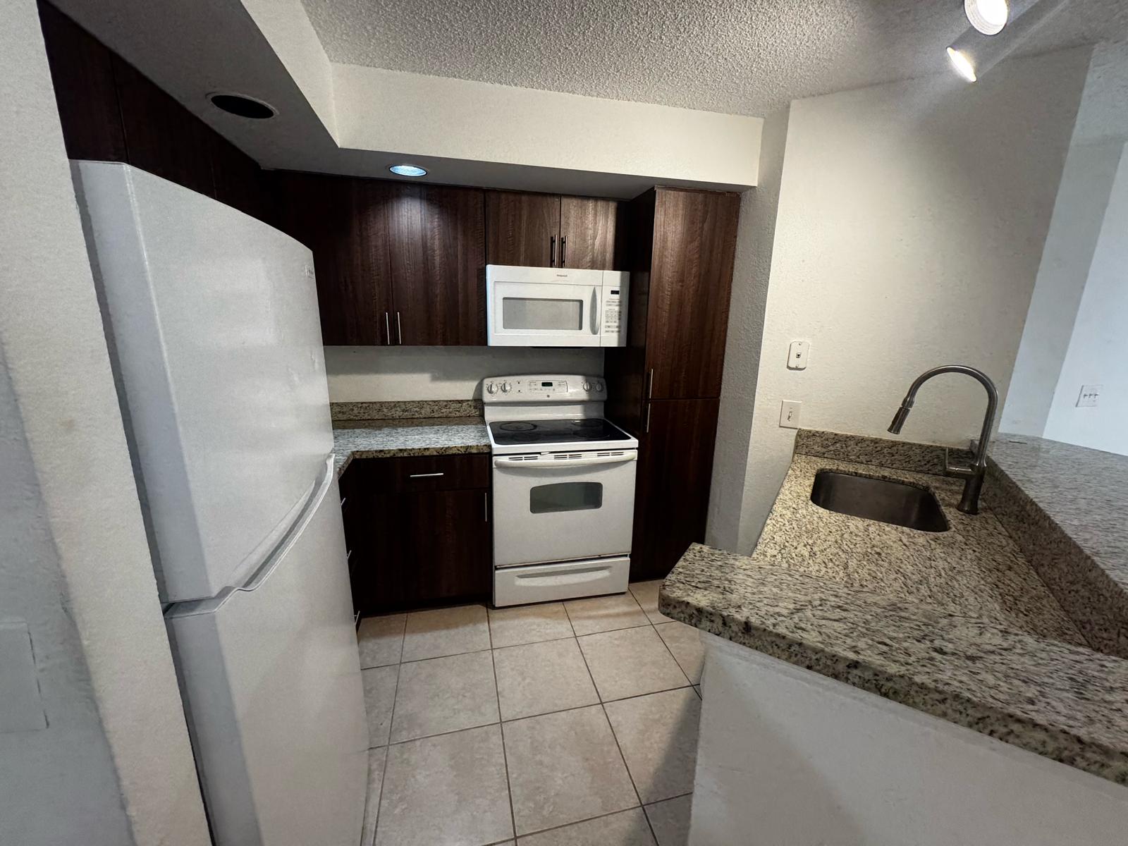 3370 Pinewalk Dr N #1213 - 1