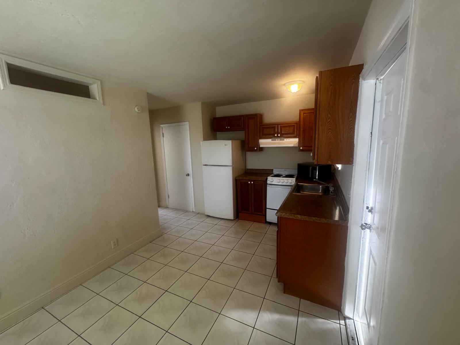 2228 Grant St - 4