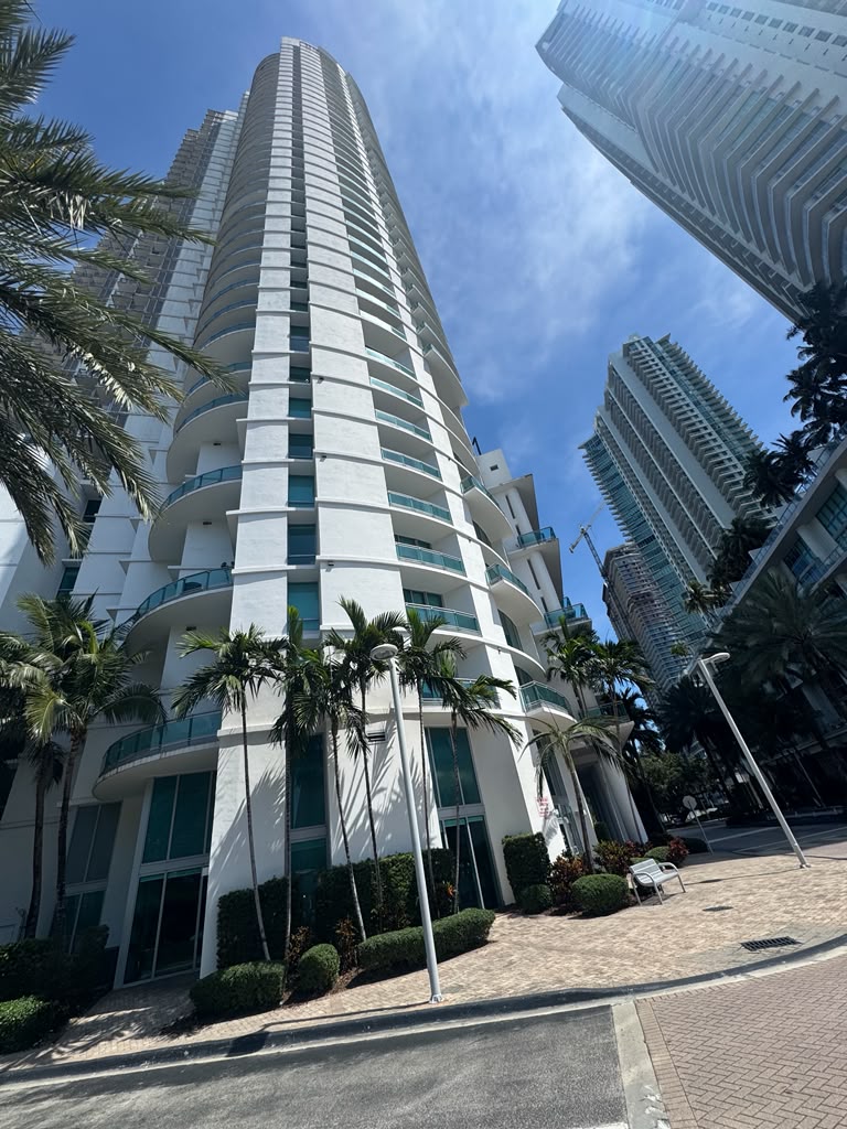 350 S Miami Ave #3304 - 1